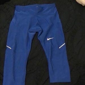 Nike crop leggings